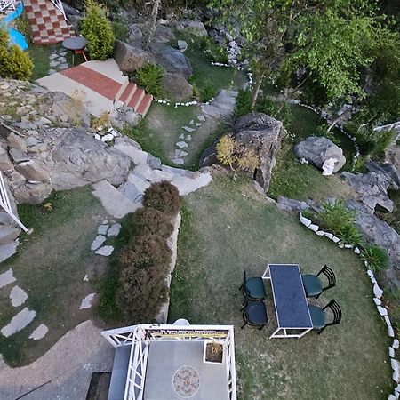 On The Rocks Hotel Kasauli Luaran gambar