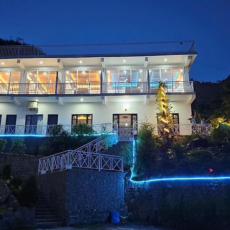 On The Rocks Hotel Kasauli Luaran gambar
