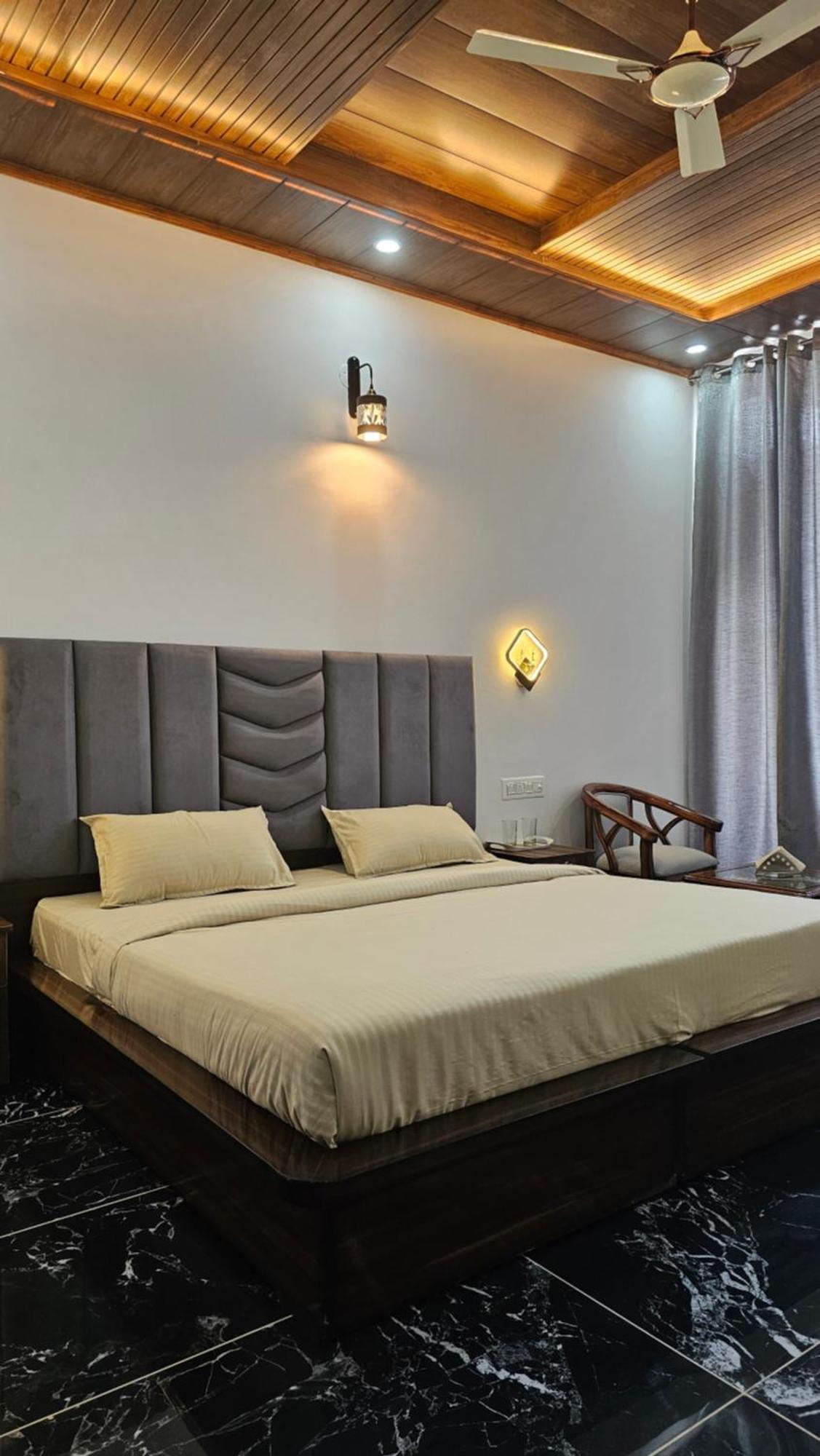 On The Rocks Hotel Kasauli Luaran gambar
