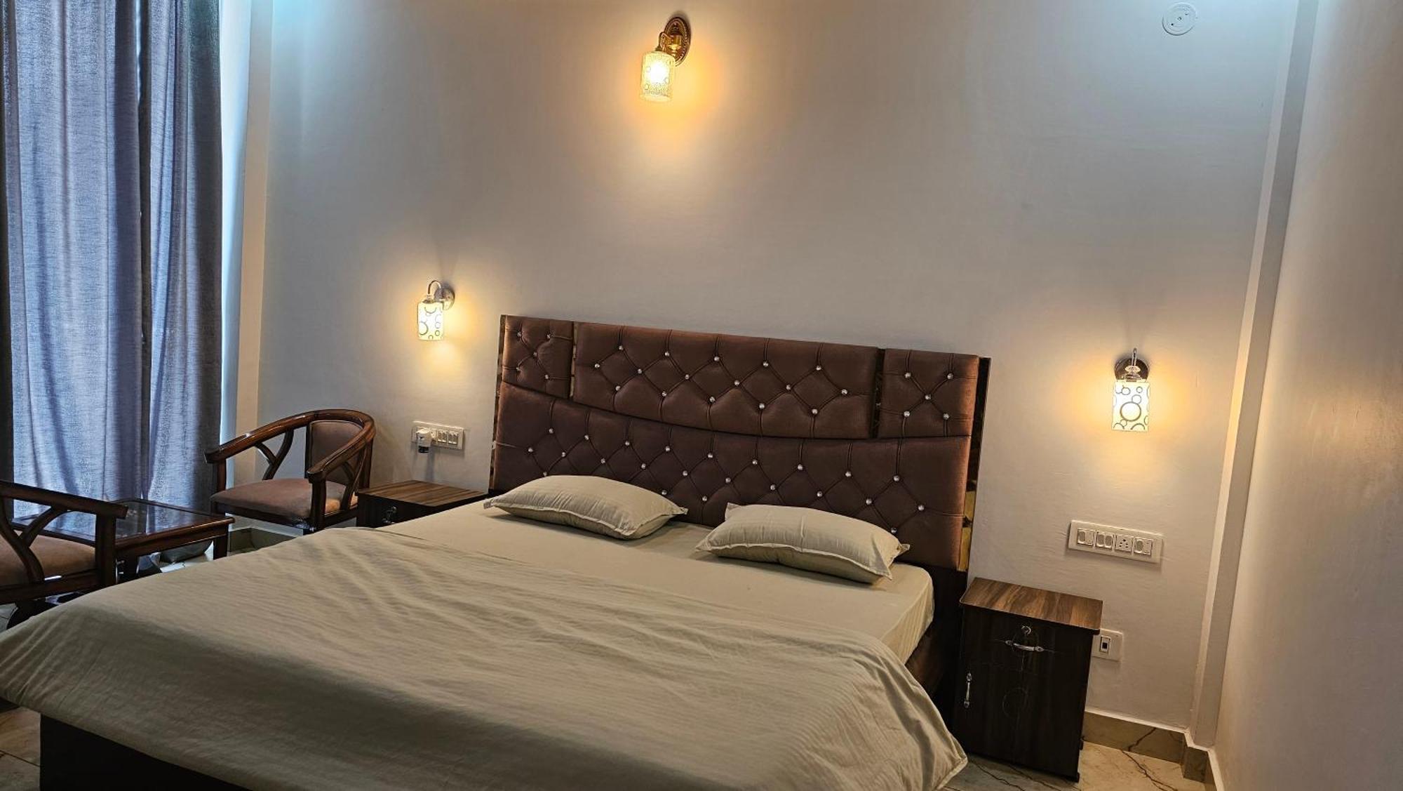 On The Rocks Hotel Kasauli Luaran gambar