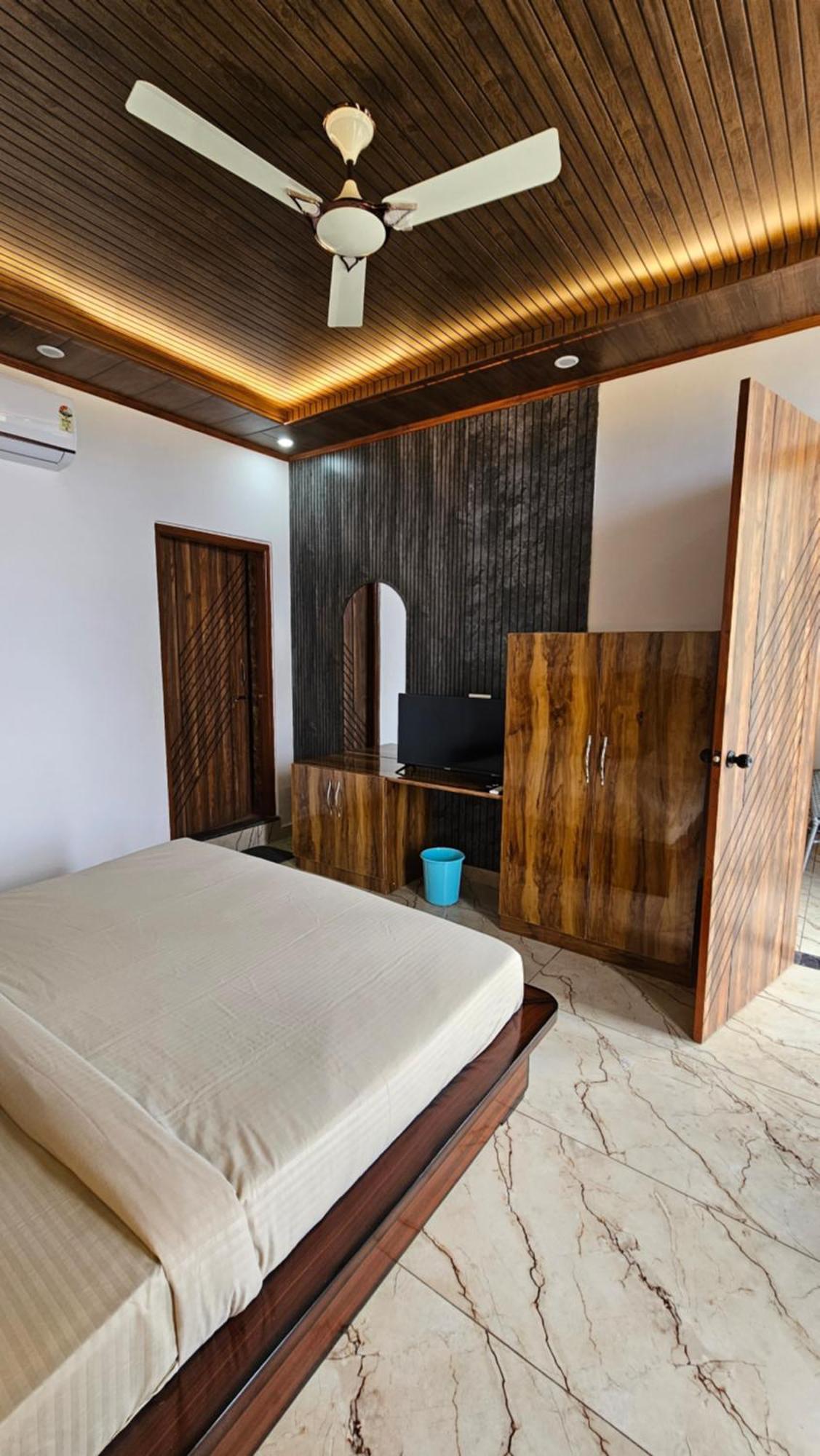 On The Rocks Hotel Kasauli Luaran gambar