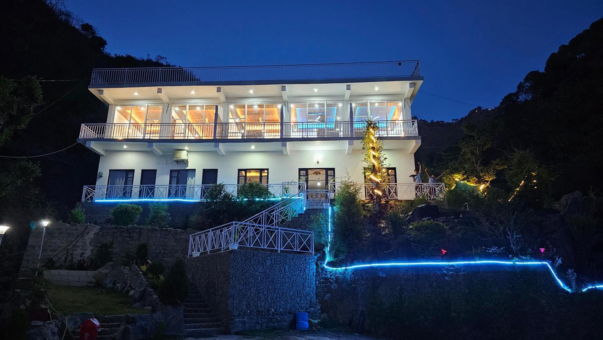 On The Rocks Hotel Kasauli Luaran gambar