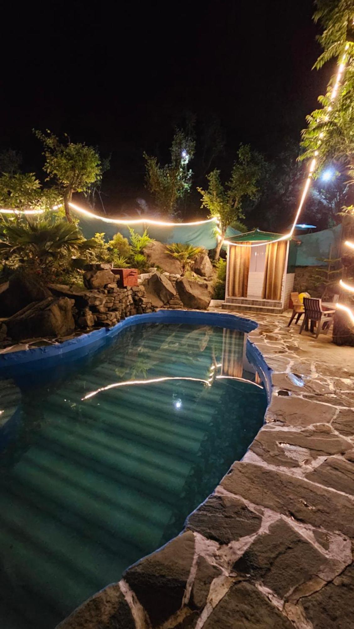 On The Rocks Hotel Kasauli Luaran gambar